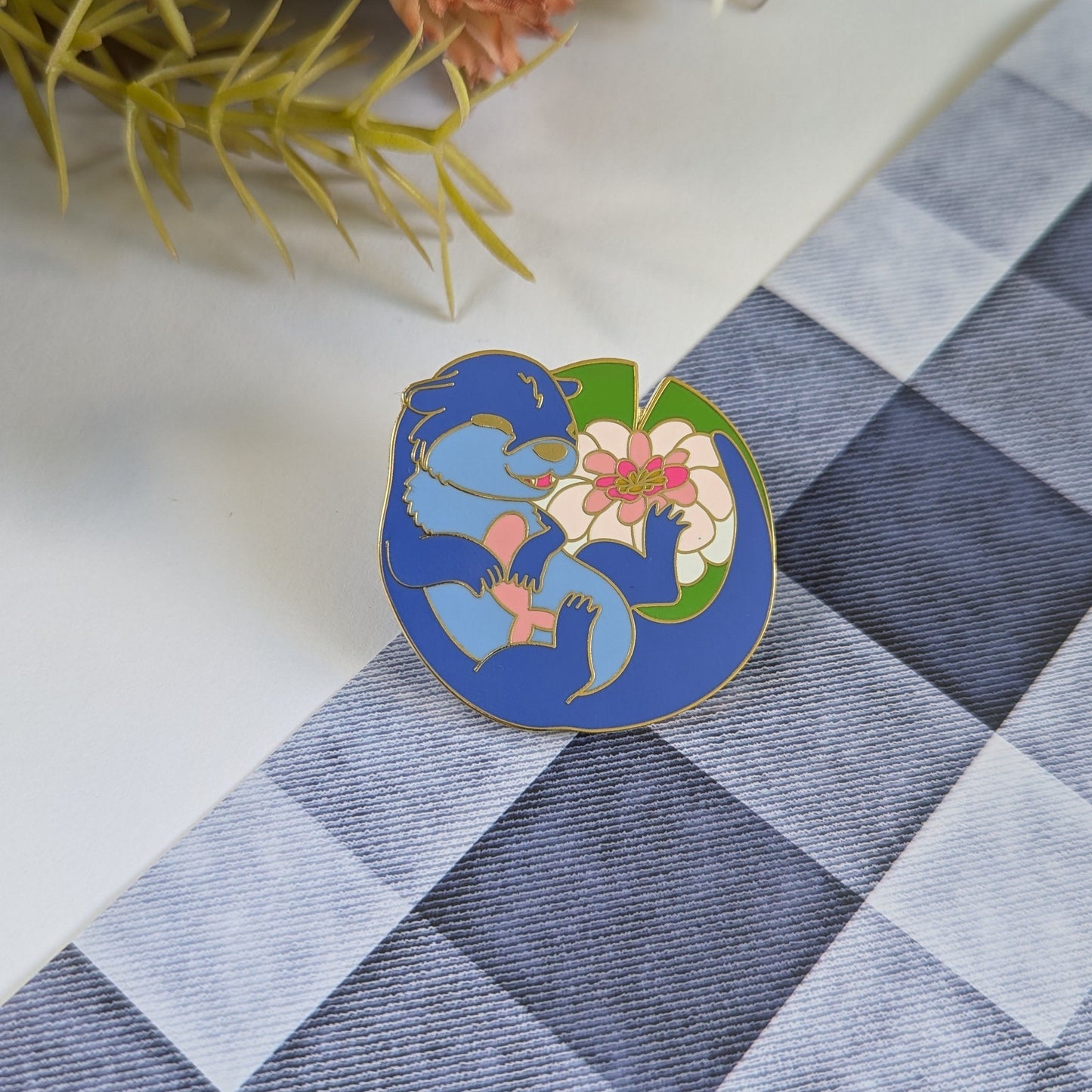 Enamel Pin "Otter"
